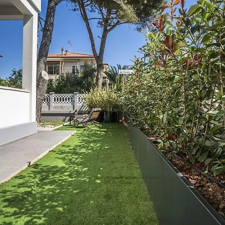 Ari - Elicriso Apartment *